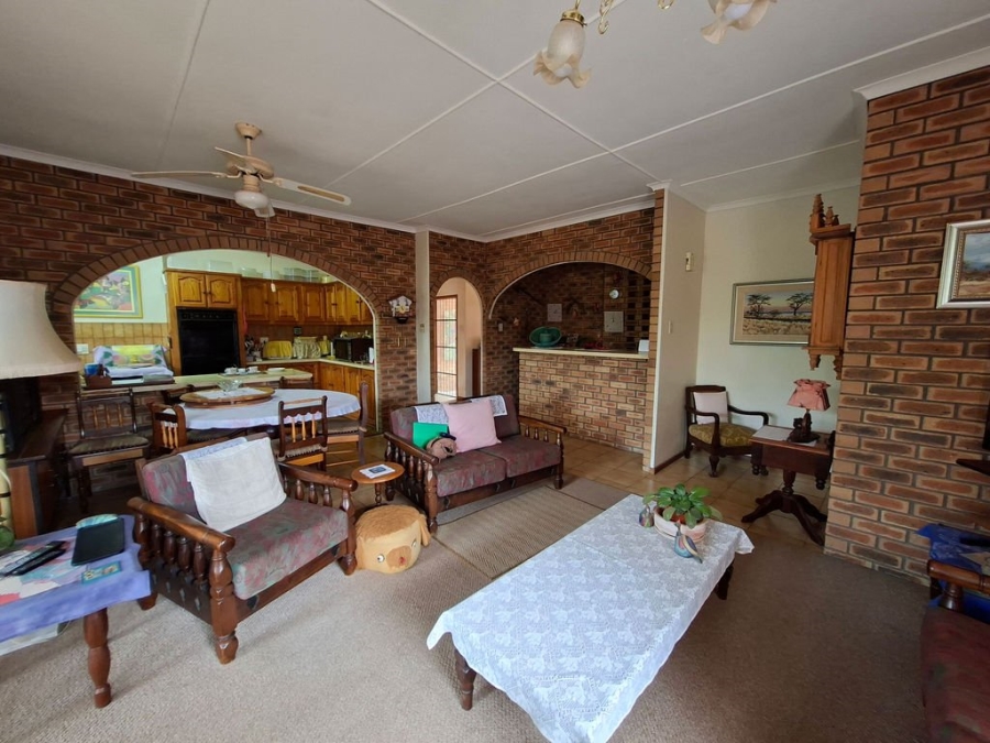 4 Bedroom Property for Sale in Vanrhynsdorp Western Cape